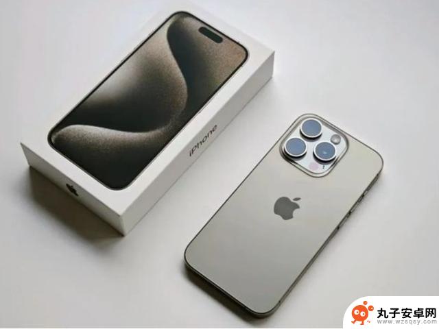 iPhone15ProMax原价9999，全是缺点，现降价至7998，变成全是优点？